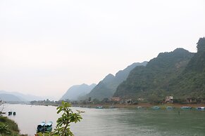 Phong Nha Coco Riverside Homestay
