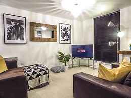 Tudors eSuites Birmingham Apartments with Parking