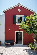 Traditional Rustic Maisonette By Konnect