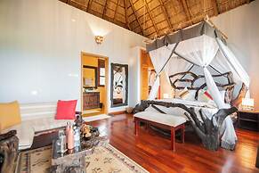 Buffalo Safari Lodge