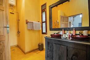 Buffalo Safari Lodge