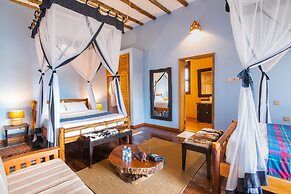 Buffalo Safari Lodge