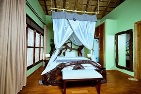 Buffalo Safari Lodge