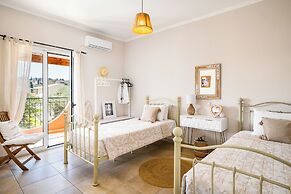 Seaside Ipsos Apartment By Konnect