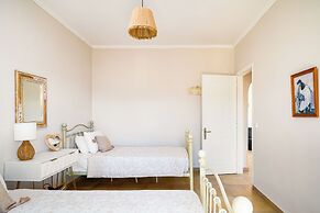 Seaside Ipsos Apartment By Konnect