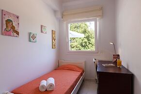 Marina Gouvia Family Villa By Konnect