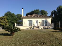 Marina Gouvia Family Villa By Konnect