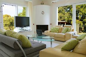 Marina Gouvia Family Villa By Konnect