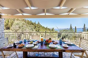 Villas Muscallas by Konnect, 200m from the Beach.