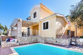 Villas Muscallas by Konnect, 200m from the Beach.