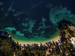 Villas Muscallas by Konnect, 200m from the Beach.