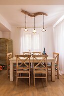 Villas Muscallas by Konnect, 200m from the Beach.