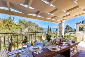 Villas Muscallas by Konnect, 200m from the Beach.