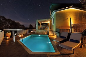 Villas Muscallas by Konnect, 200m from the Beach.