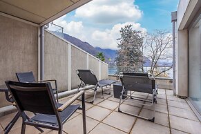 Montreux Lake View Apartments and Spa
