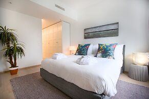 Montreux Lake View Apartments and Spa