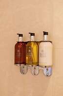 Montreux Lake View Apartments and Spa