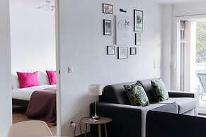 Montreux Lake View Apartments and Spa