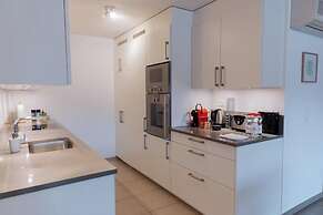 Montreux Lake View Apartments and Spa