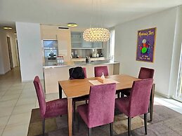 Montreux Lake View Apartments and Spa