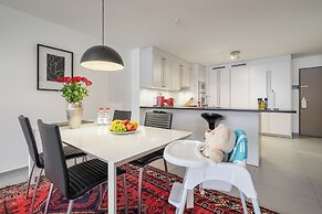 Montreux Lake View Apartments and Spa