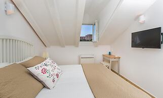 Porta Apartments by Irundo