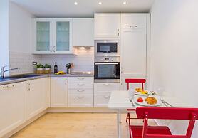 Porta Apartments by Irundo