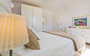 Porta Apartments by Irundo