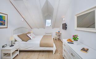 Porta Apartments by Irundo