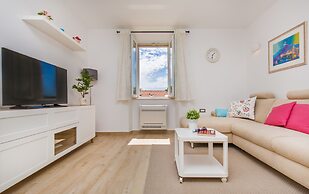 Porta Apartments by Irundo