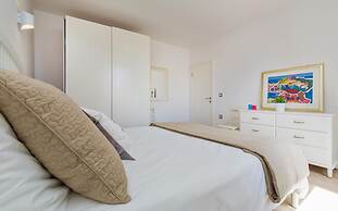 Porta Apartments by Irundo