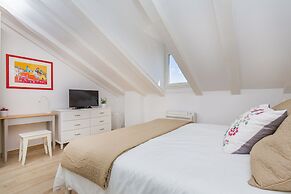 Porta Apartments by Irundo