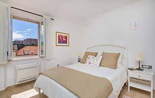 Porta Apartments by Irundo