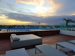 Comfort & Luxury 1BR condo near 5th Av & the Caribbean beach by Happy 