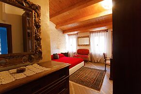 Eden Lilli - B & B Cartoceto