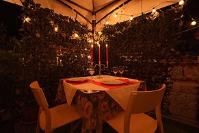 Eden Lilli - B & B Cartoceto