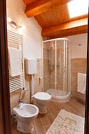 Eden Lilli - B & B Cartoceto