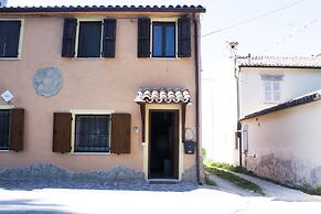 Eden Lilli - B & B Cartoceto