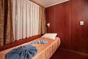 Hotel Petr Perviy