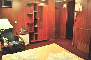 Hotel Petr Perviy