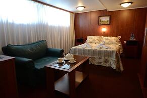 Hotel Petr Perviy