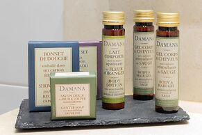 Hotel La Bastide Saint Martin