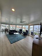 Sea Horse Resort
