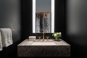 Four Seasons Hotel Montreal