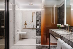 Four Seasons Hotel Montreal