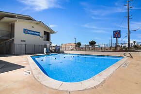 Motel 6 Moreno Valley, CA - Perris
