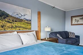 Gold King Mountain Inn