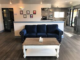 Gold King Mountain Inn