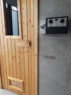 7Stonez Anggun Suites