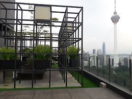 7Stonez Anggun Suites